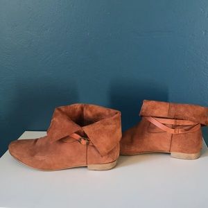André orange rust suede ankle boots